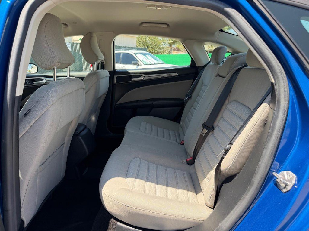 Used 2017 Ford Fusion S FWD image 38