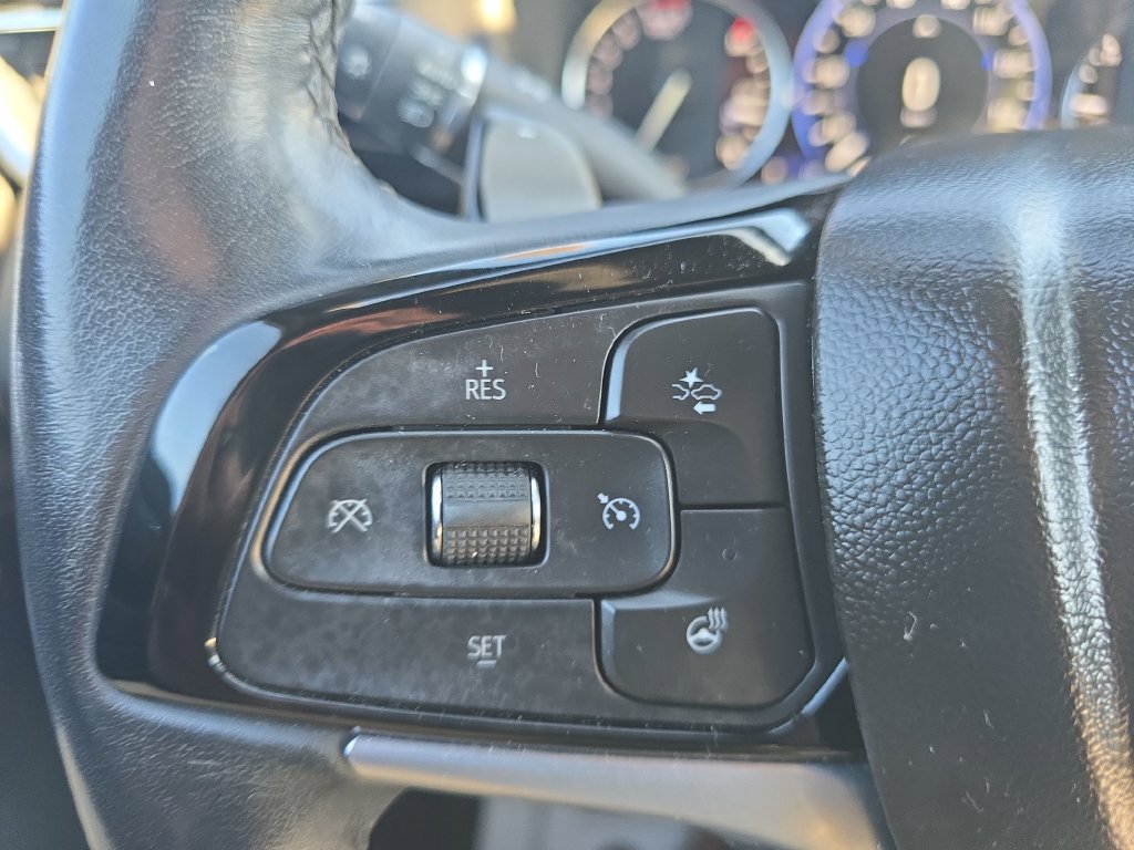Used 2023 Buick Enclave Avenir AWD/4WD image 33