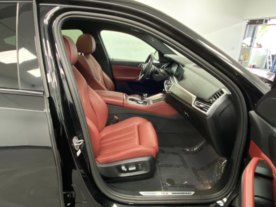 Used 2022 BMW X6 xDrive40i w/ M Sport Package AWD/4WD image 23