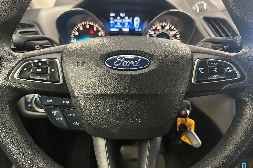 Used 2017 Ford Escape SE w/ Equipment Group 201A AWD/4WD image 22