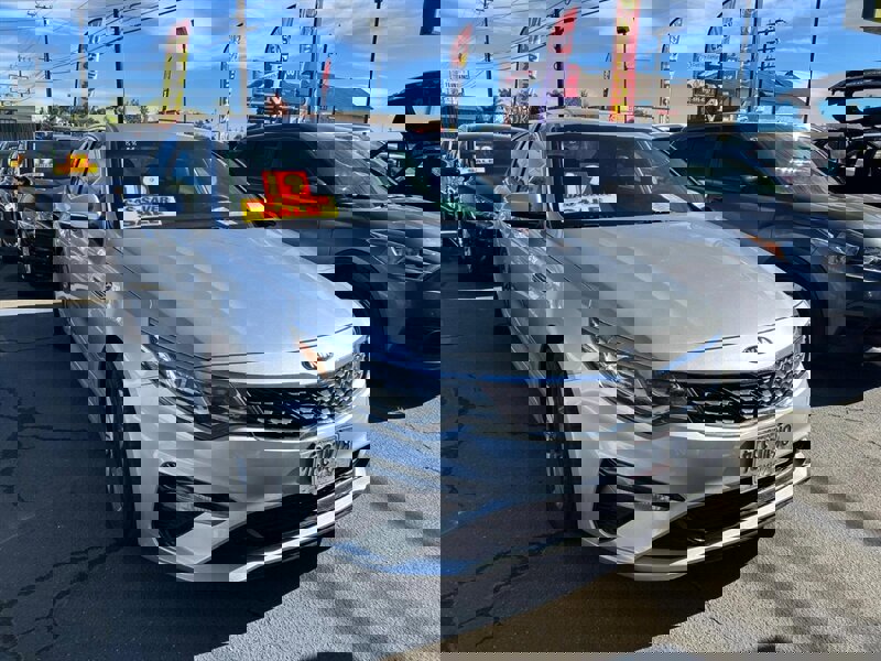 Used 2019 Kia Optima LX image 4