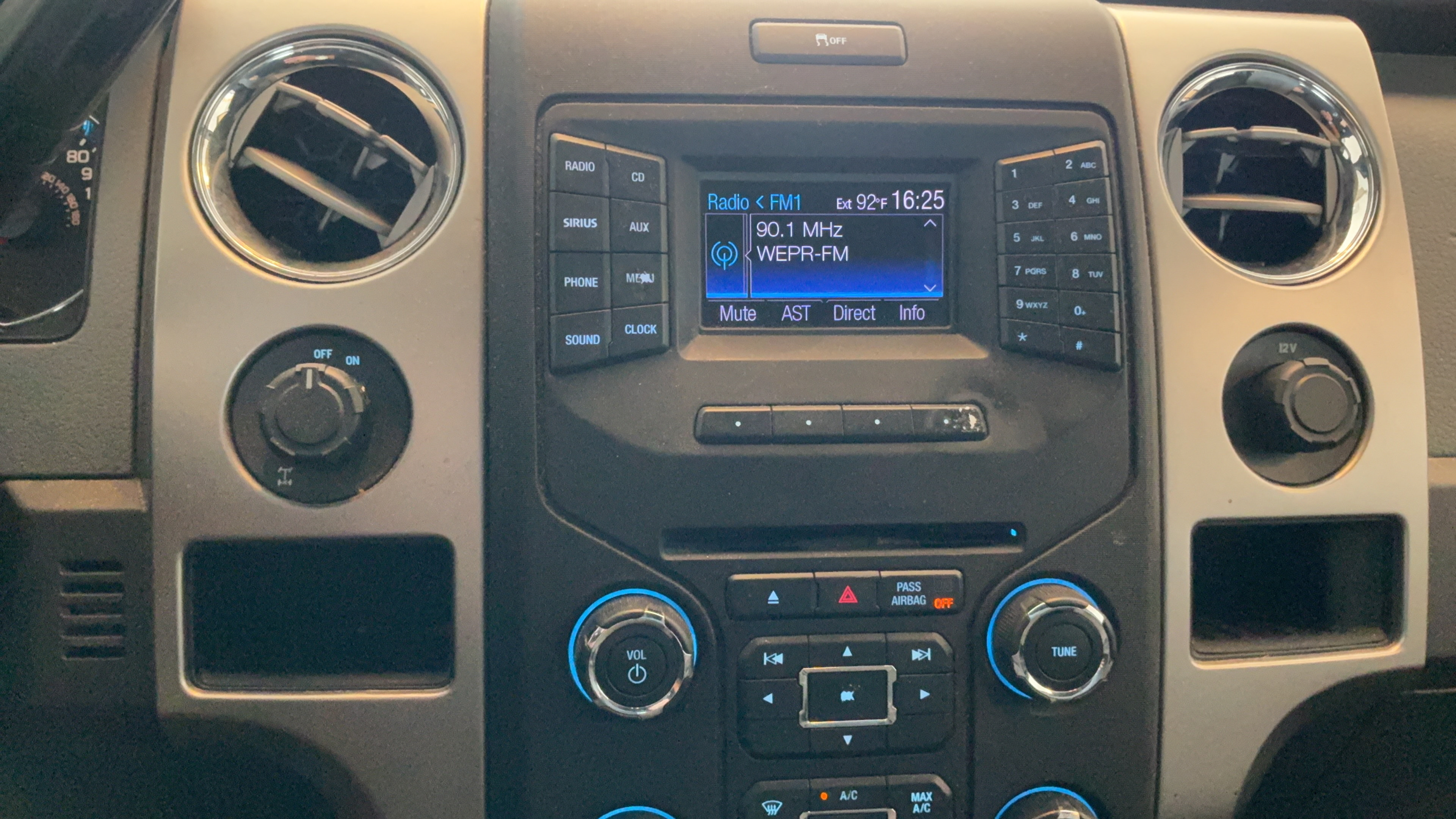 Used 2013 Ford F150 XLT w/ XLT Chrome Pkg RWD image 11