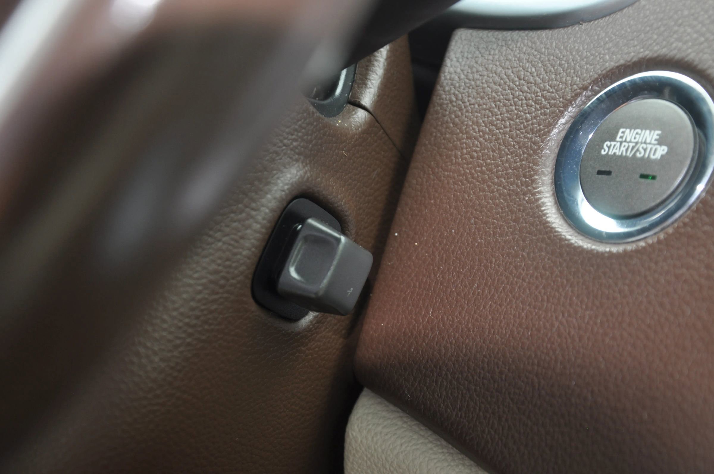 Used 2010 Cadillac SRX Premium AWD/4WD image 39