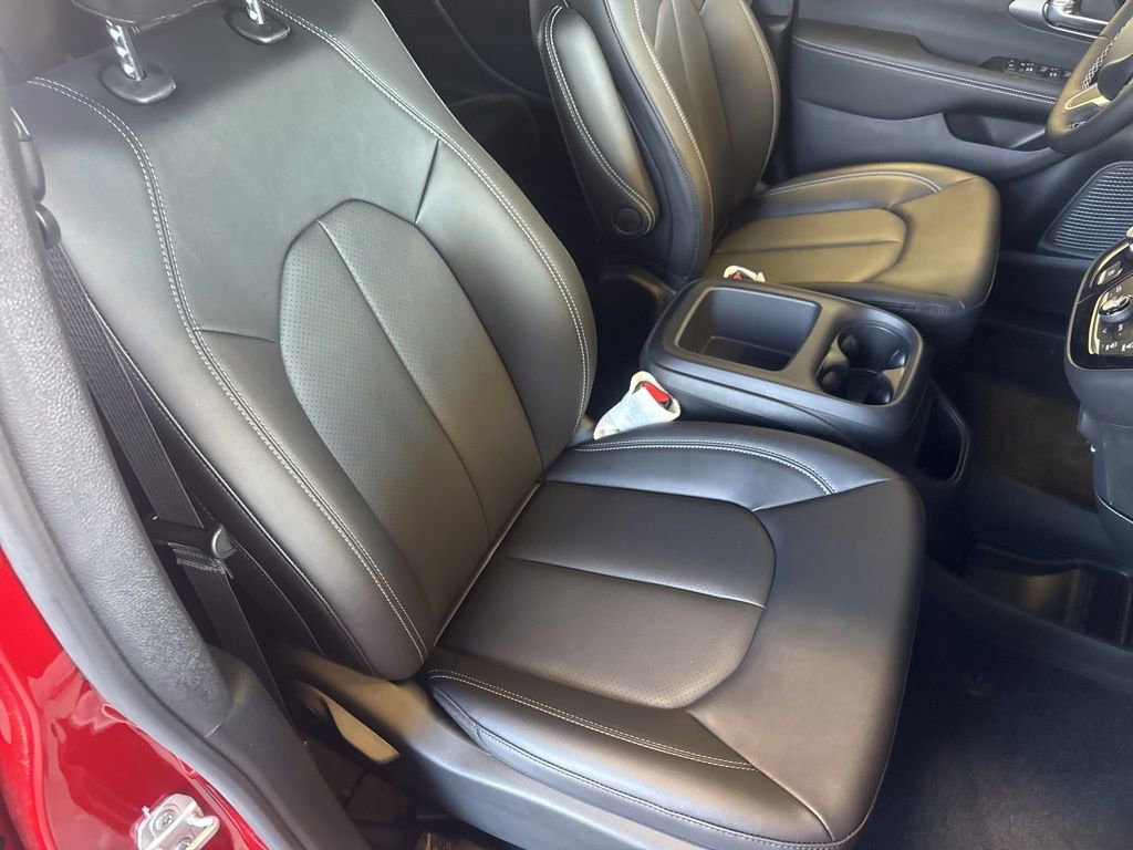 New 2026 Chrysler Voyager LX image 46