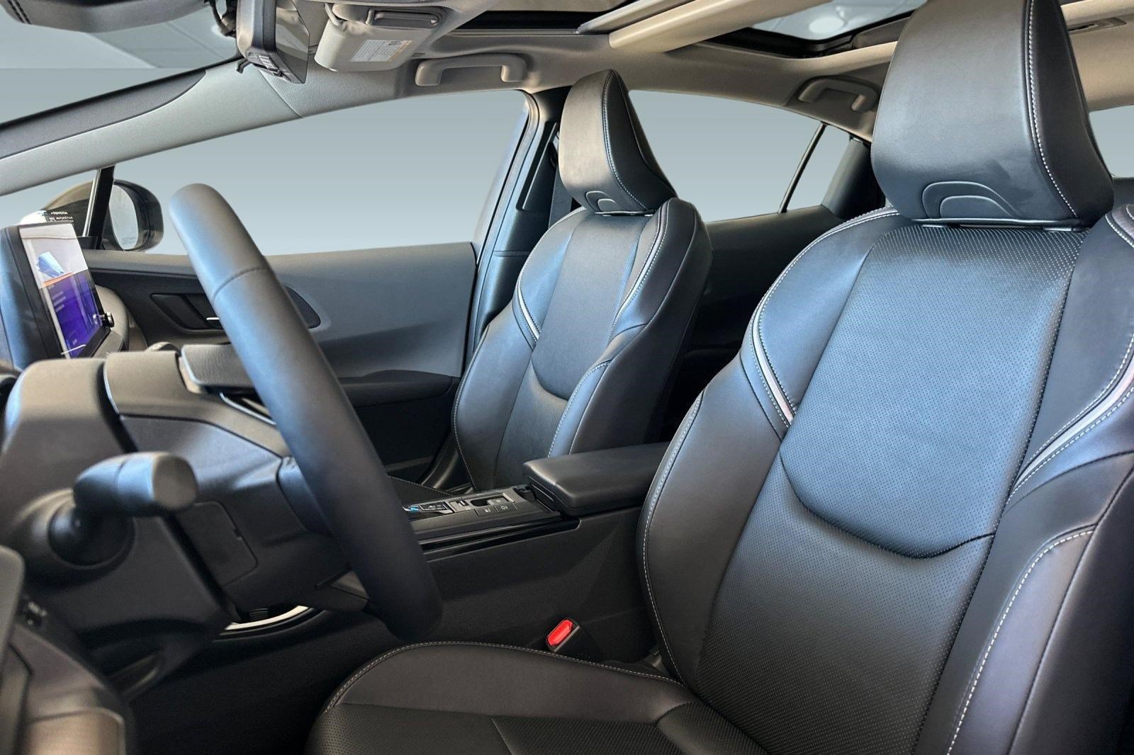 New 2026 Toyota Prius AWD image 5