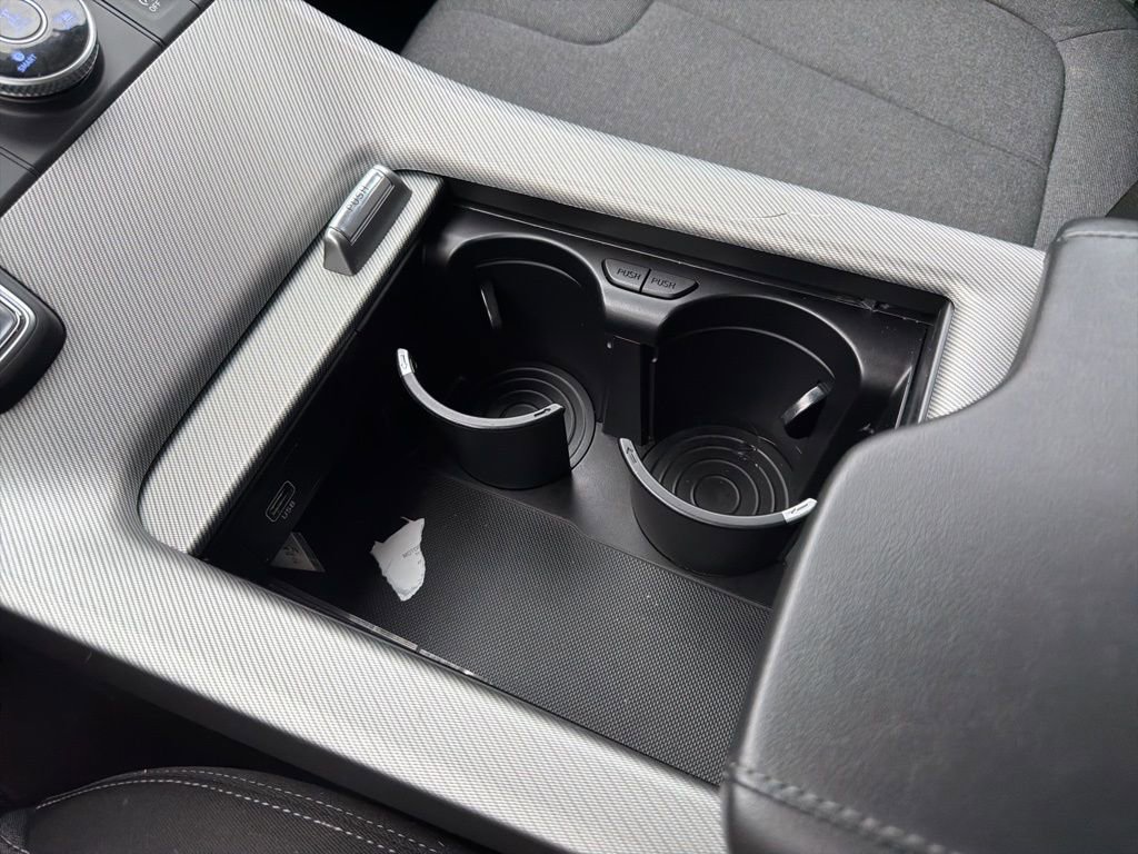 Used 2023 Hyundai Palisade SE w/ Cargo Package image 29