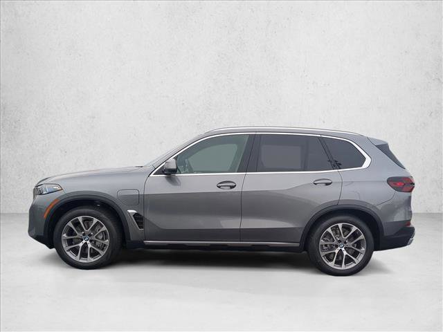 New 2026 BMW X5 xDrive50e image 5