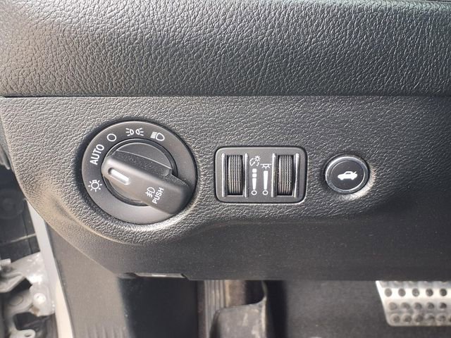 Used 2018 Dodge Challenger SXT Plus image 14