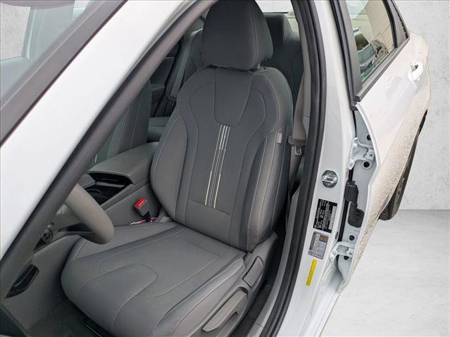 Certified 2021 Hyundai Elantra SEL FWD image 15