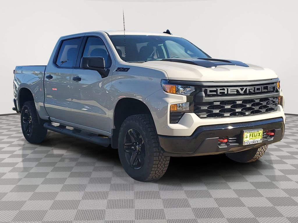 New 2026 Chevrolet Silverado 1500 Custom Trail Boss w/ LPO, Dark Essentials Package image 2