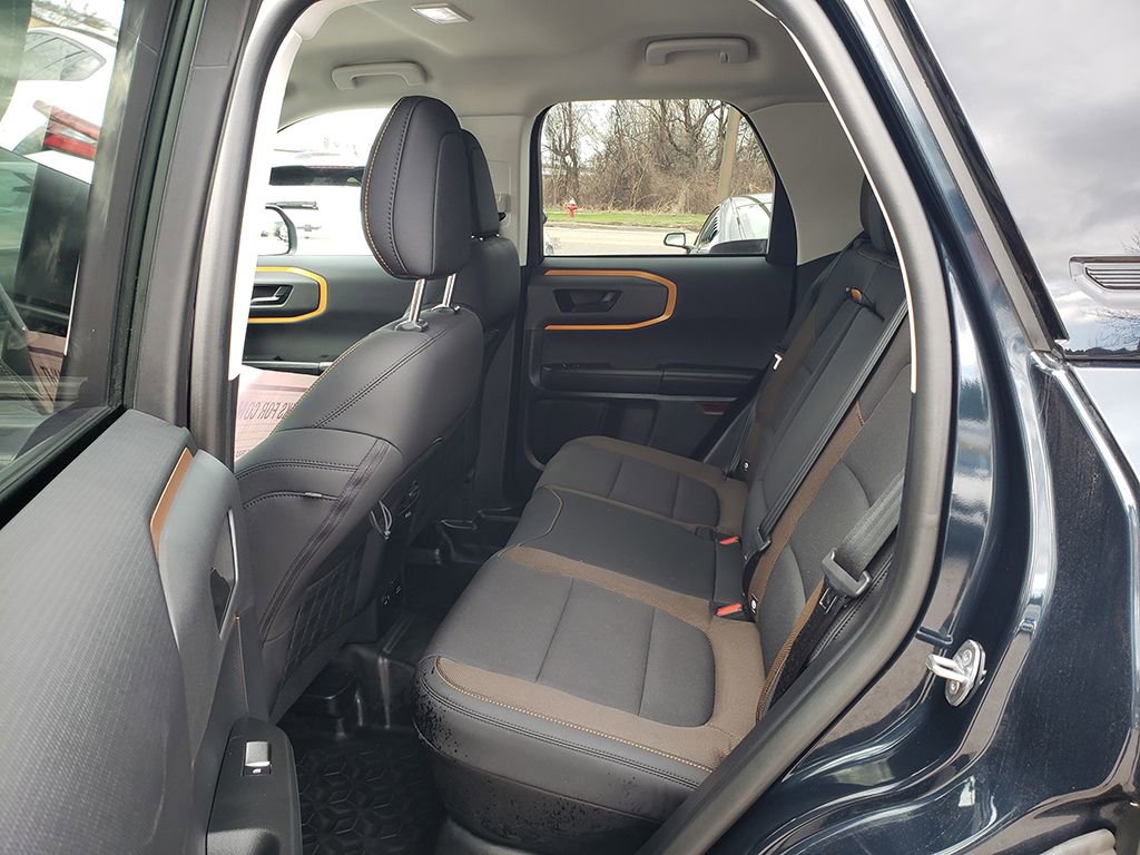 Used 2023 Ford Bronco Sport Badlands image 11