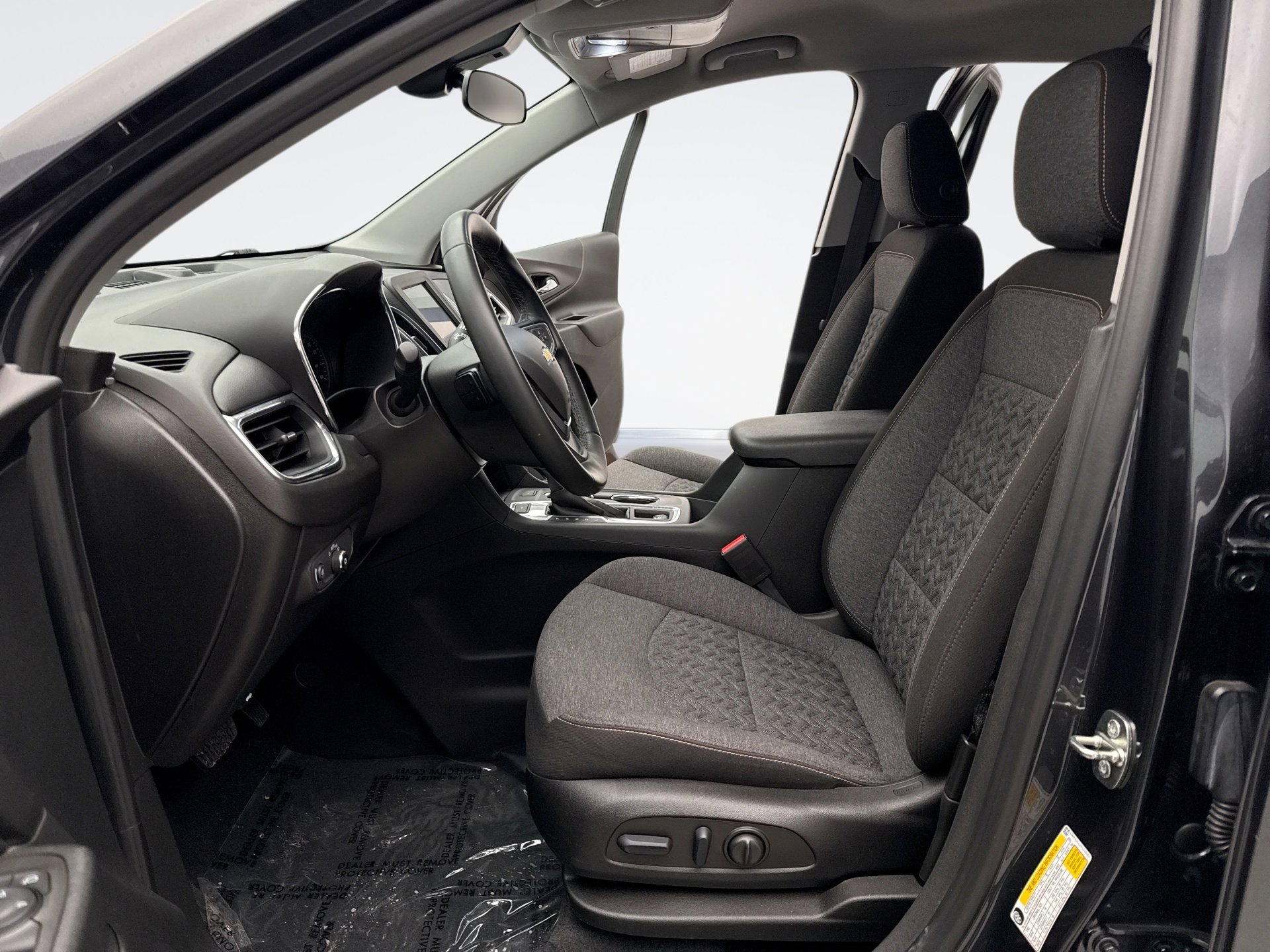 Used 2023 Chevrolet Equinox LT image 11