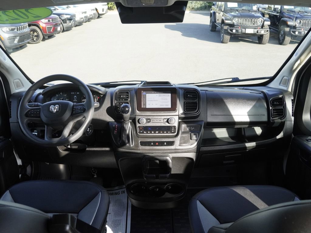 Used 2025 RAM ProMaster 2500 w/ Convenience Group FWD image 22