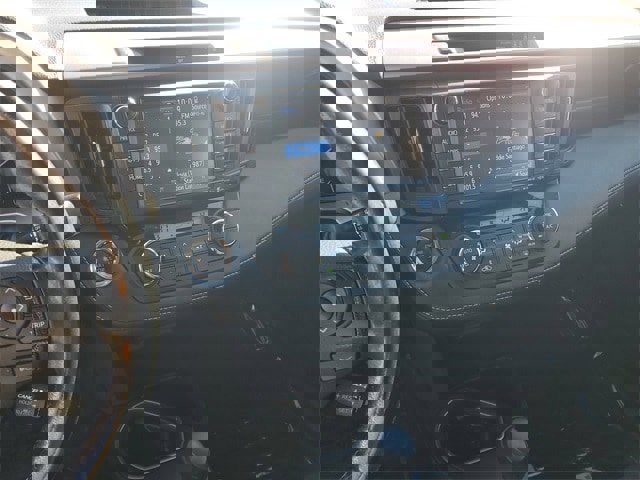 Used 2018 Toyota RAV4 XLE image 22