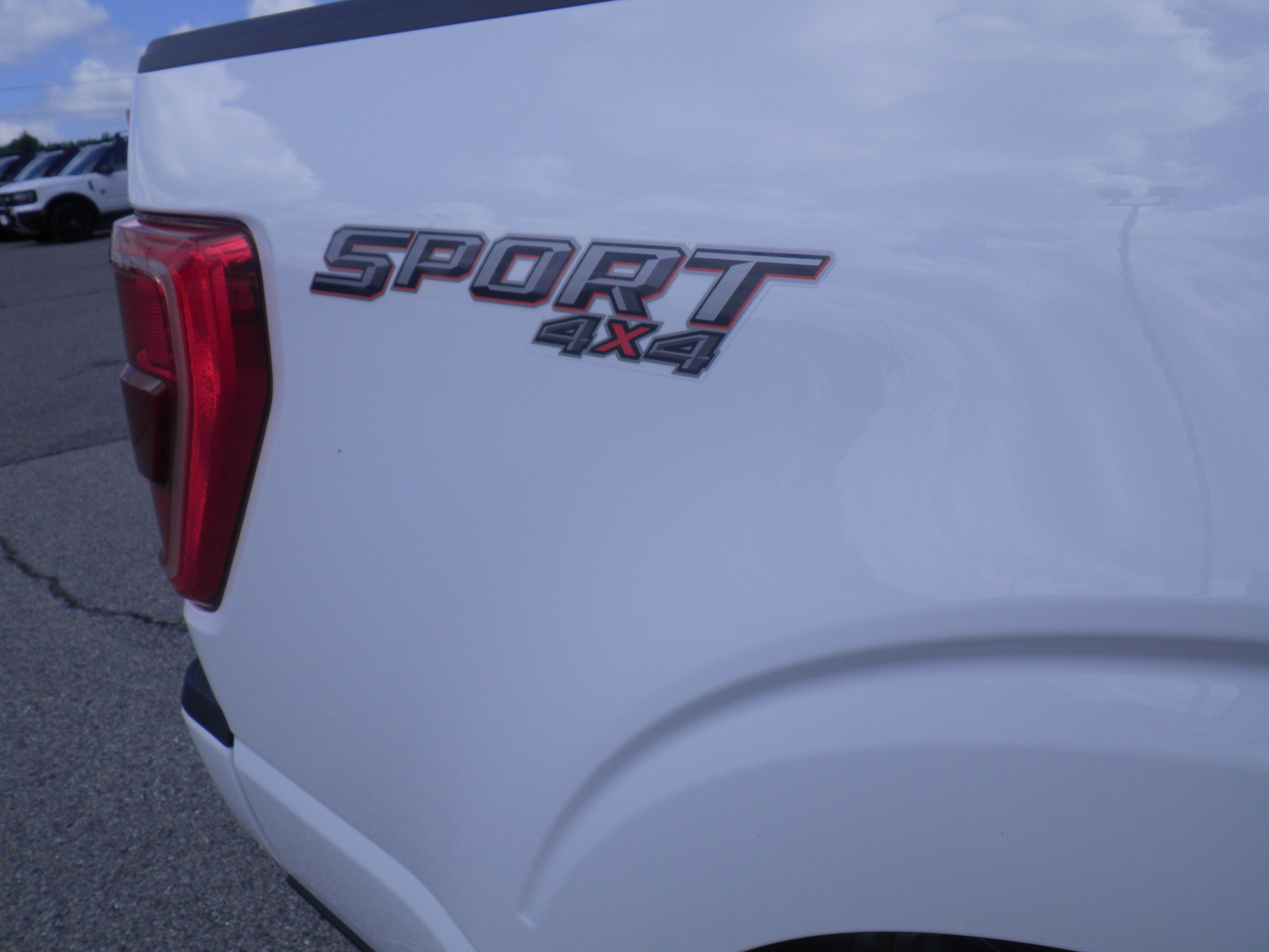 Certified 2022 Ford F150 XLT w/ Equipment Group 302A High image 12