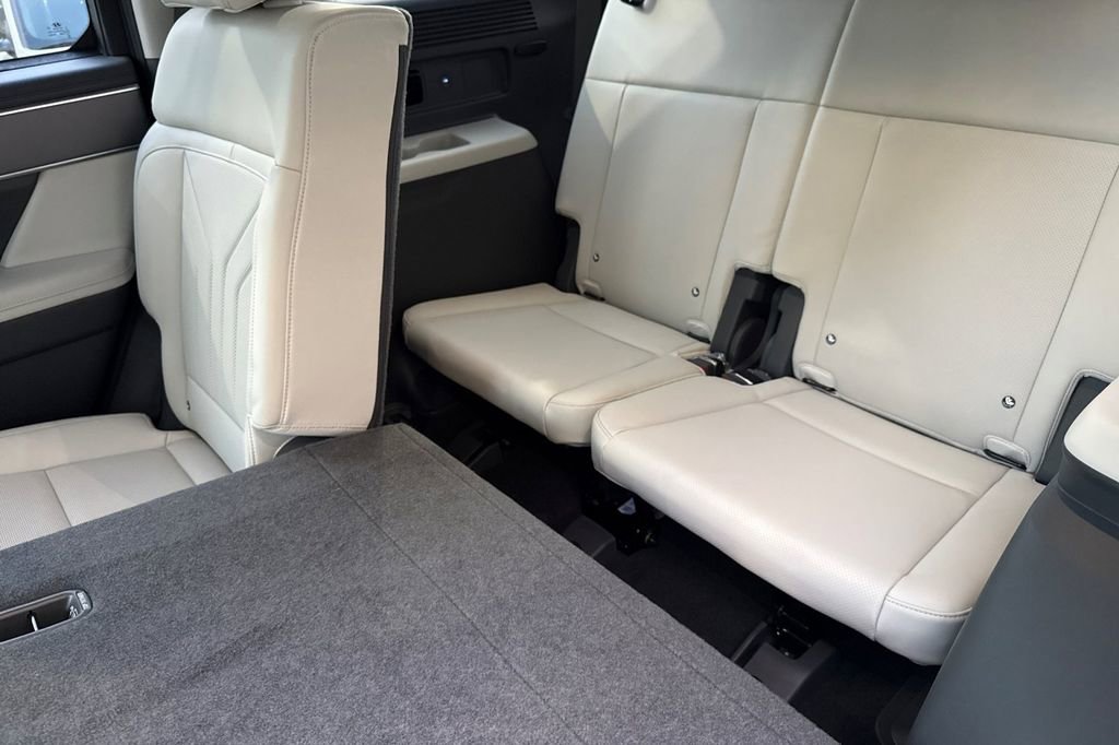 New 2026 Hyundai Santa Fe SEL image 12