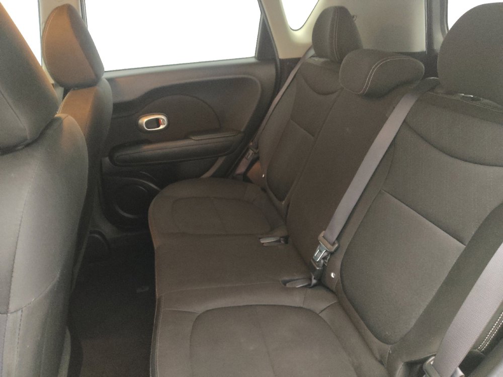 Used 2016 Kia Soul w/ Option Group 020 FWD image 18