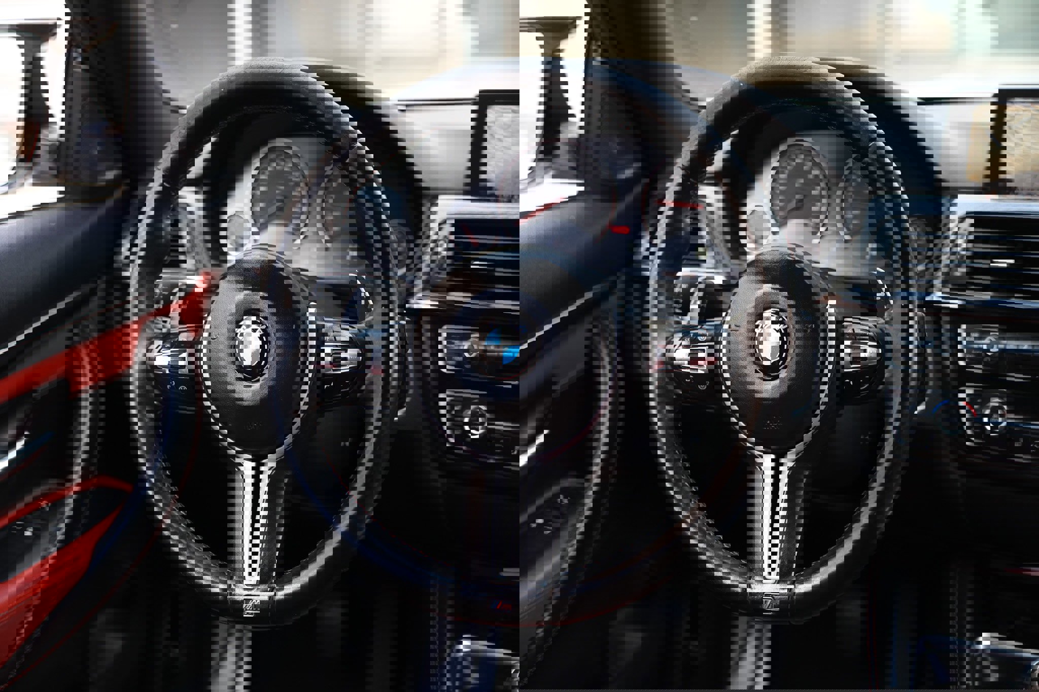 Used 2015 BMW M4 Coupe image 34