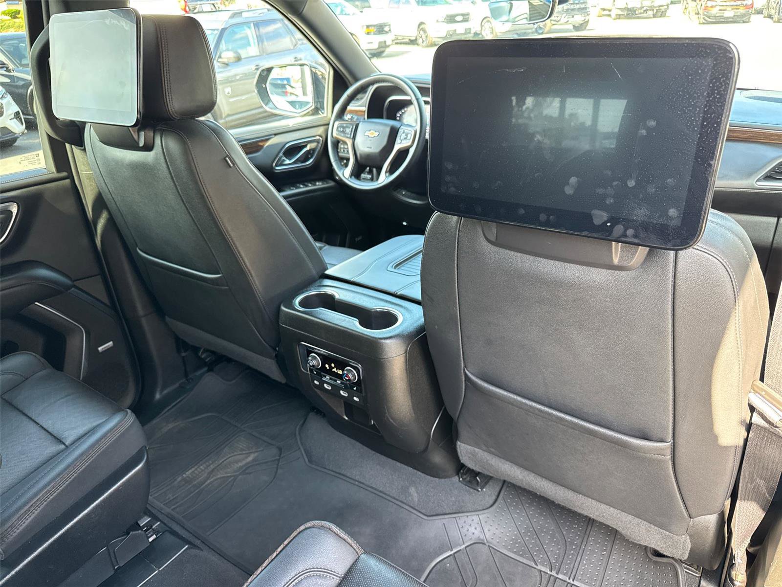 Used 2023 Chevrolet Tahoe High Country AWD/4WD image 20