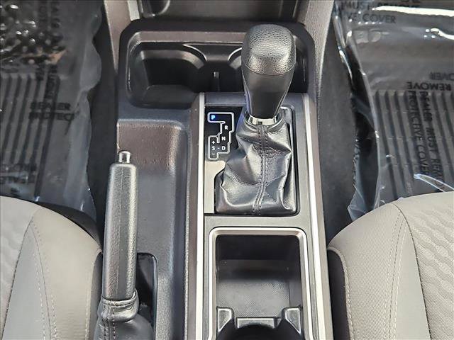 Used 2023 Toyota Tacoma SR5 AWD/4WD image 12