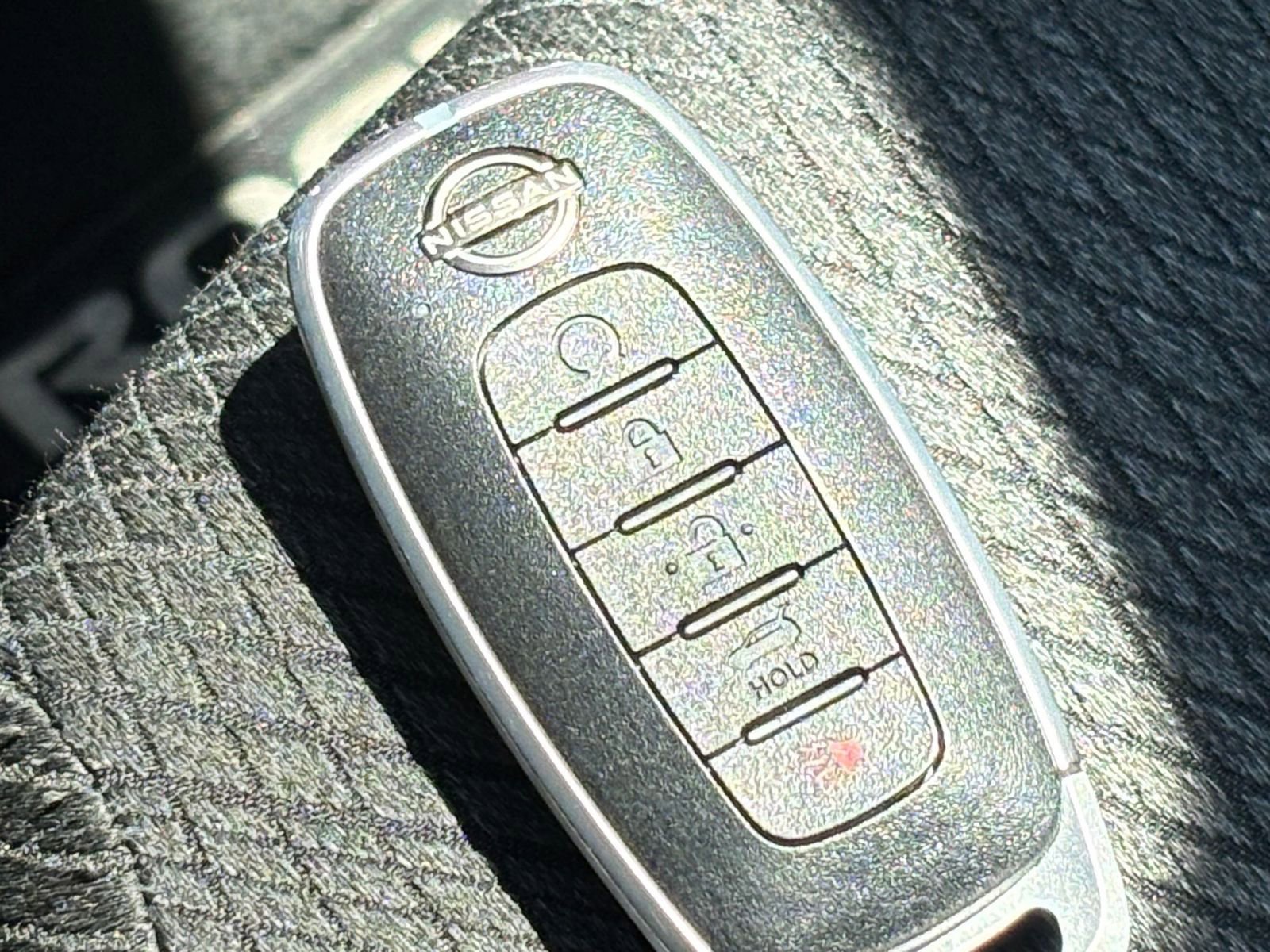 Used 2025 Nissan Rogue SV AWD/4WD image 27