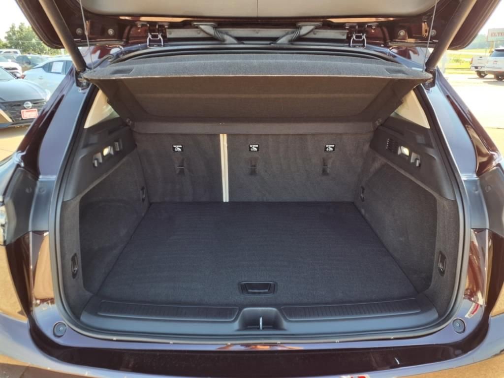 Used 2023 Buick Envision Avenir image 21