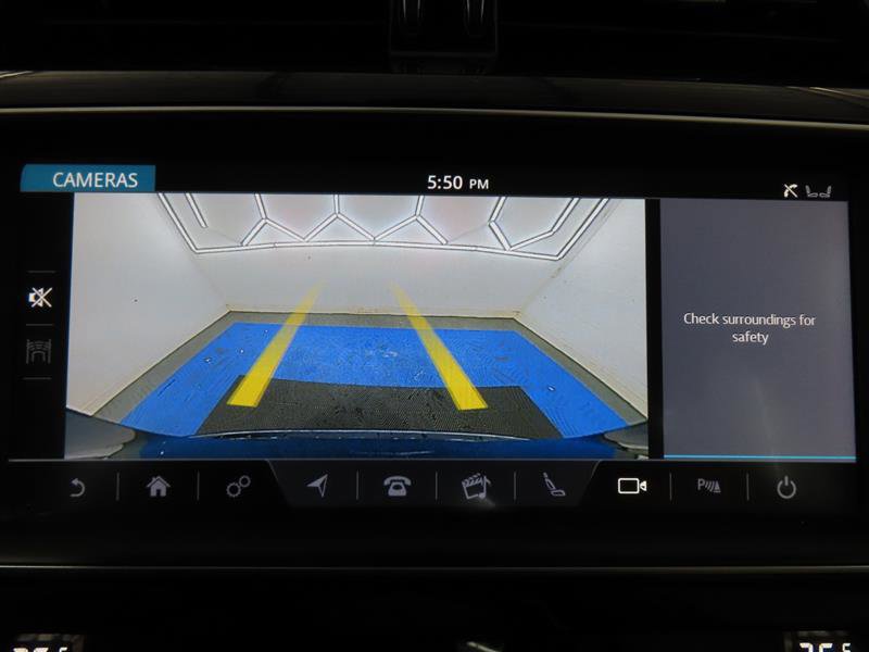 Used 2020 Jaguar F-PACE Premium image 28