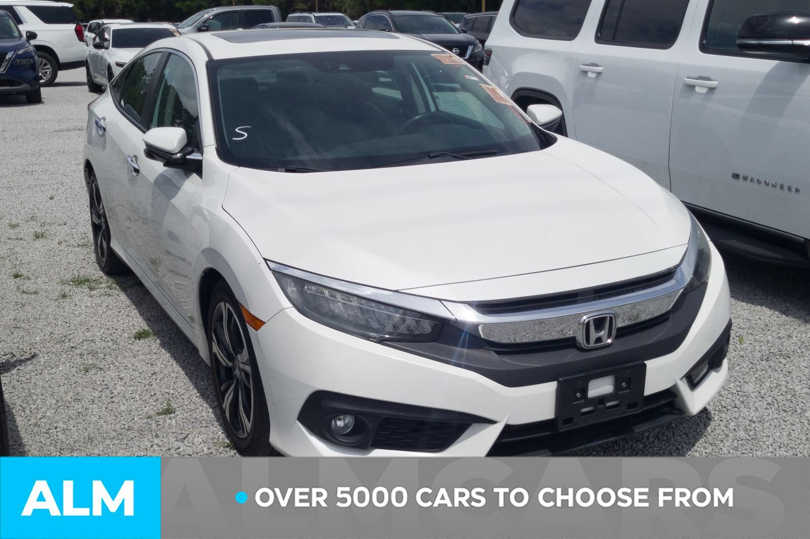 Used 2017 Honda Civic Touring image 2