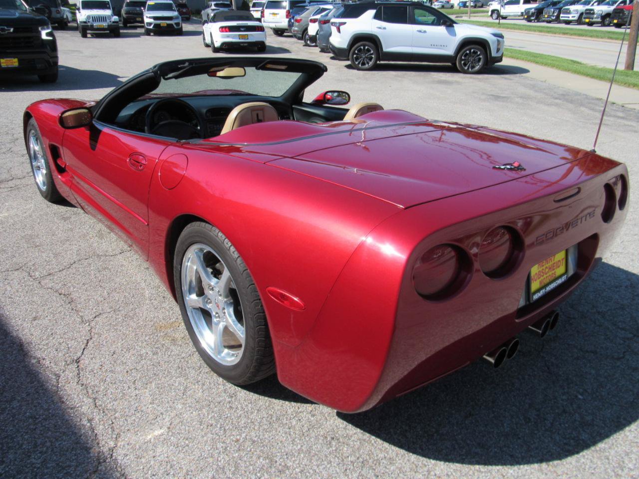 Used 2004 Chevrolet Corvette Convertible w/ Preferred Equipment Group RWD image 10
