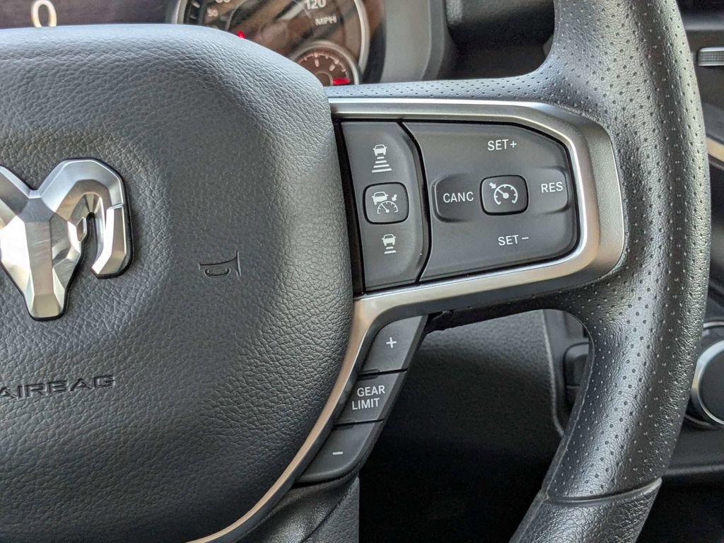 New 2026 RAM 1500 Express AWD/4WD image 23