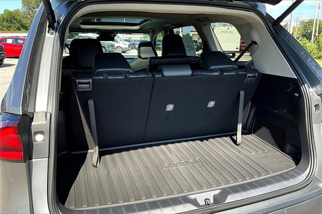 New 2025 Toyota Grand Highlander AWD image 15