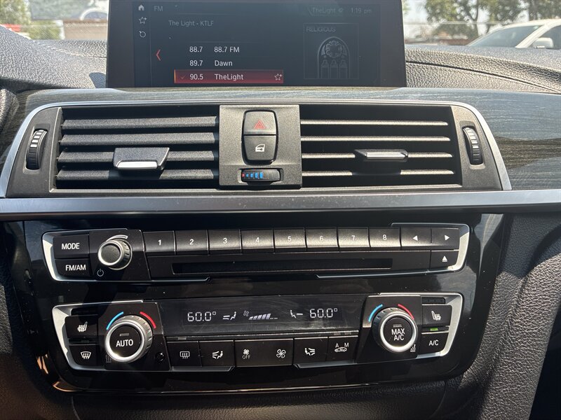 Used 2018 BMW 328d xDrive Wagon AWD/4WD image 18