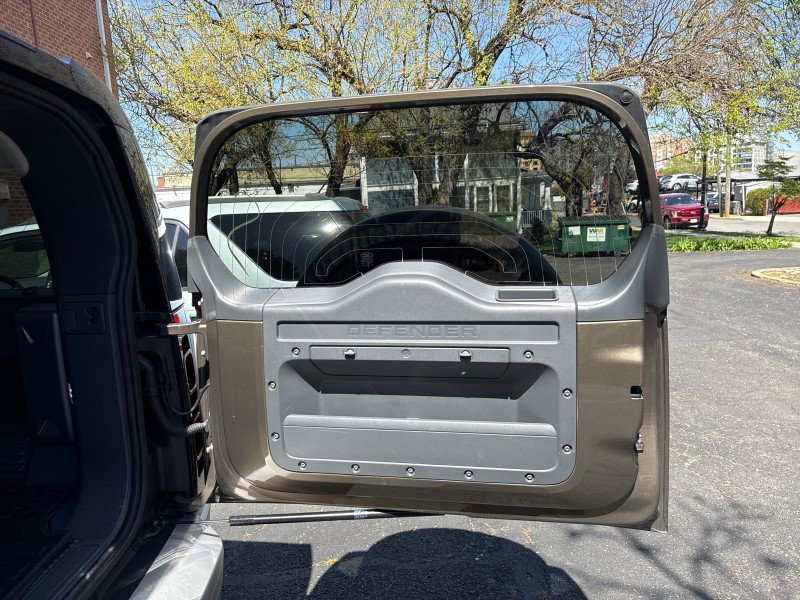 Used 2020 Land Rover Defender 110 S image 72