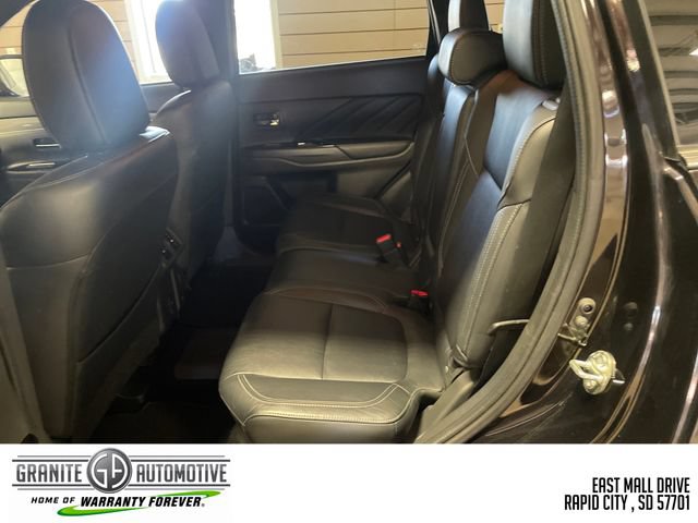 Used 2022 Mitsubishi Outlander SEL AWD/4WD image 29