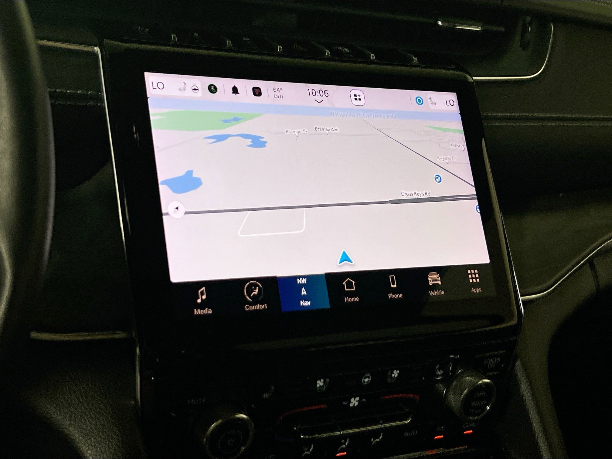 Used 2022 Jeep Grand Cherokee Overland w/ Luxury Tech Group IV image 13