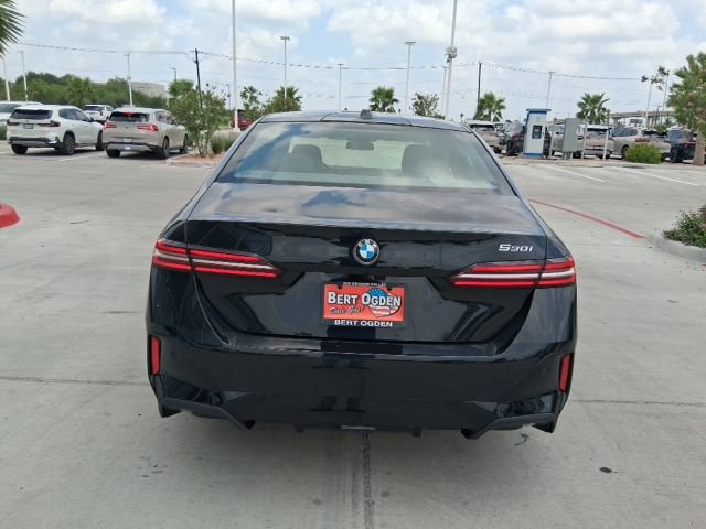 New 2026 BMW 530i w/ M Sport Package RWD image 5