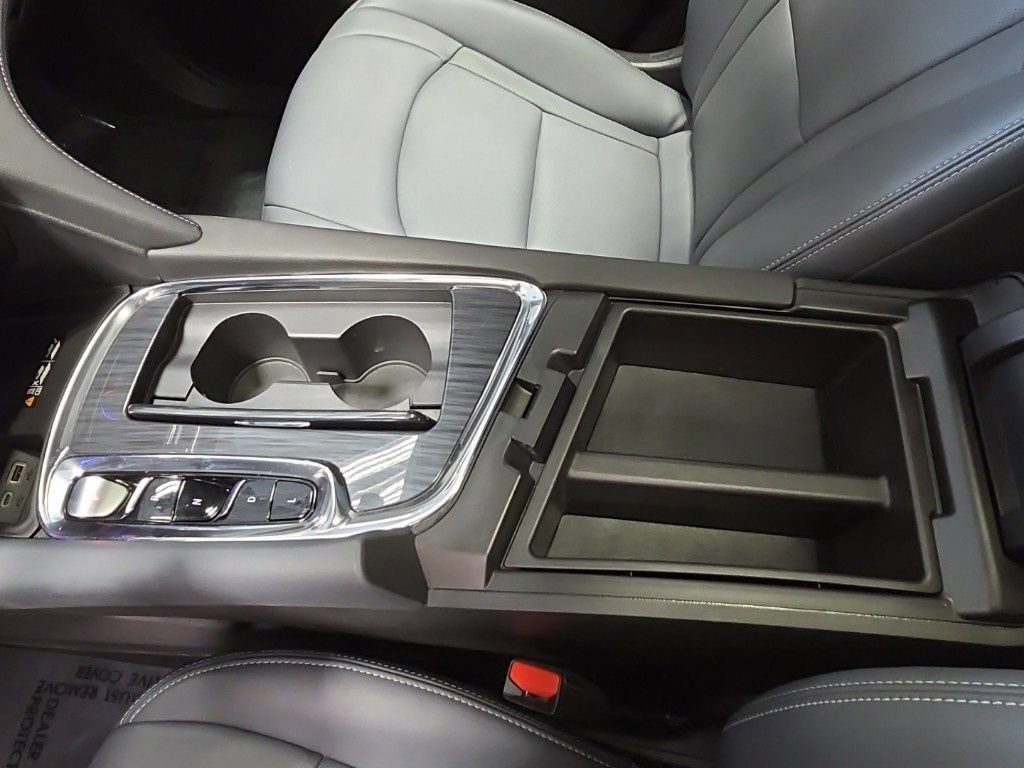 Used 2023 Buick Enclave Essence w/ Experience Buick Package AWD/4WD image 26