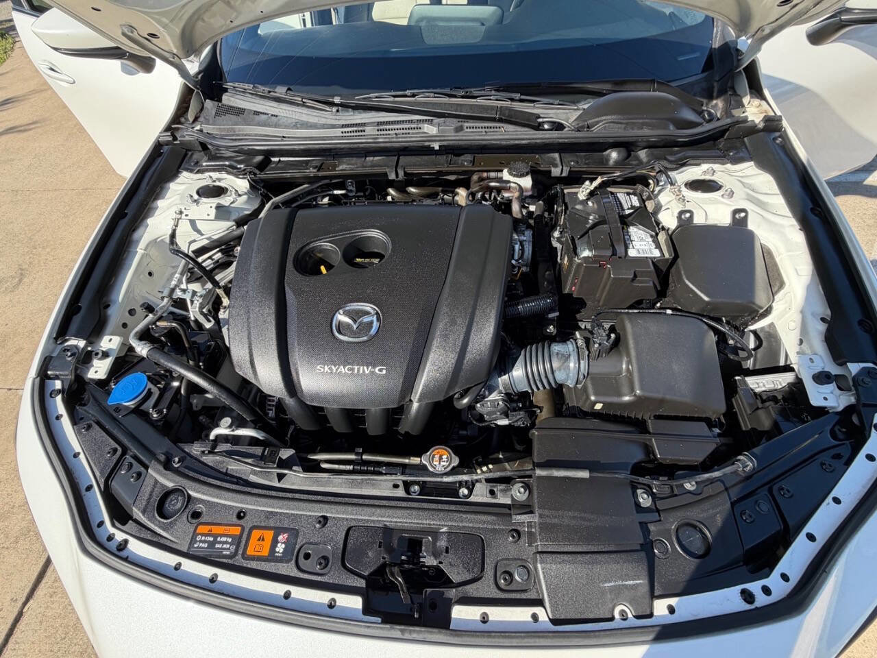 Used 2019 MAZDA MAZDA3 Hatchback w/ Preferred Package image 33