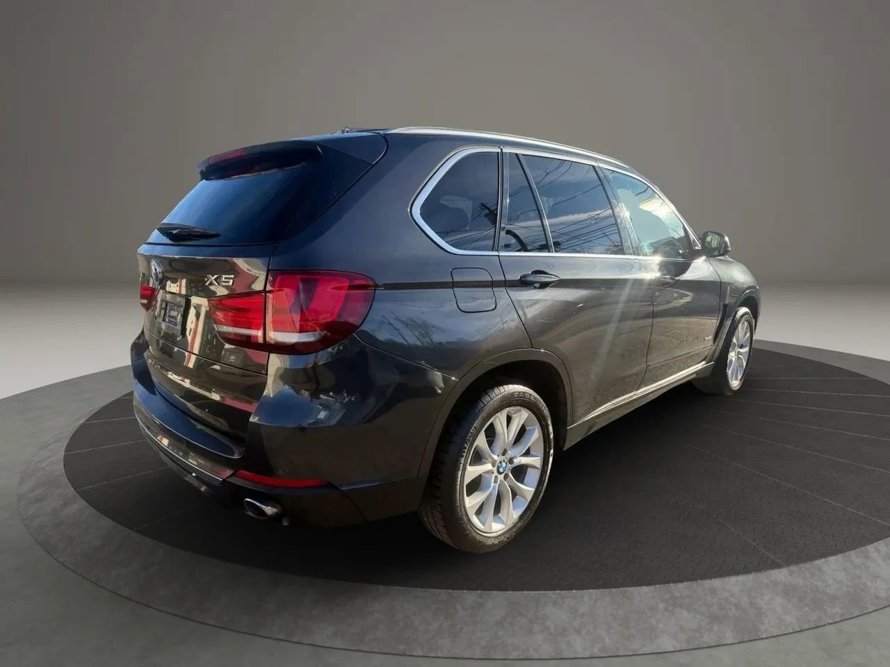Used 2015 BMW X5 xDrive35i image 5