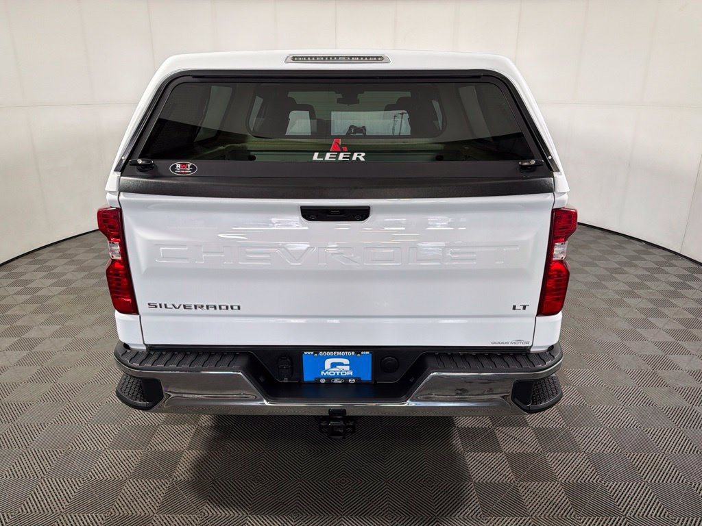 Used 2023 Chevrolet Silverado 1500 LT AWD/4WD image 7