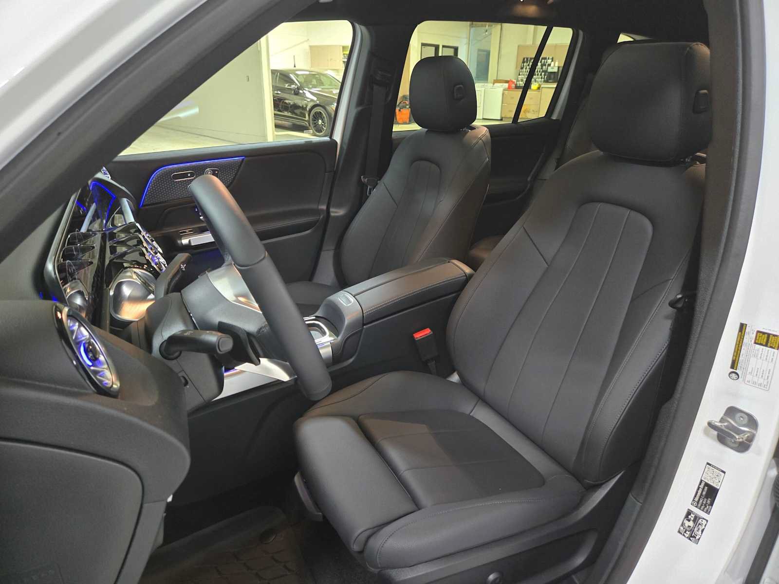 New 2026 Mercedes-Benz GLB 250 4MATIC image 21