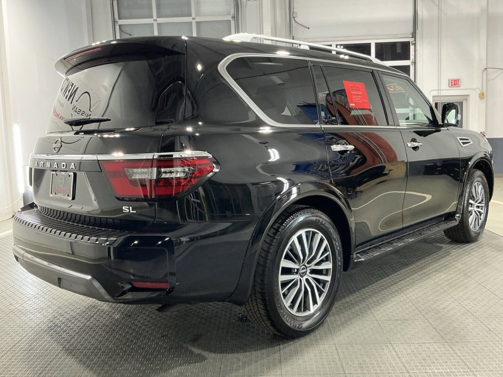 Used 2024 Nissan Armada SL w/ Captain's Chairs Package image 39