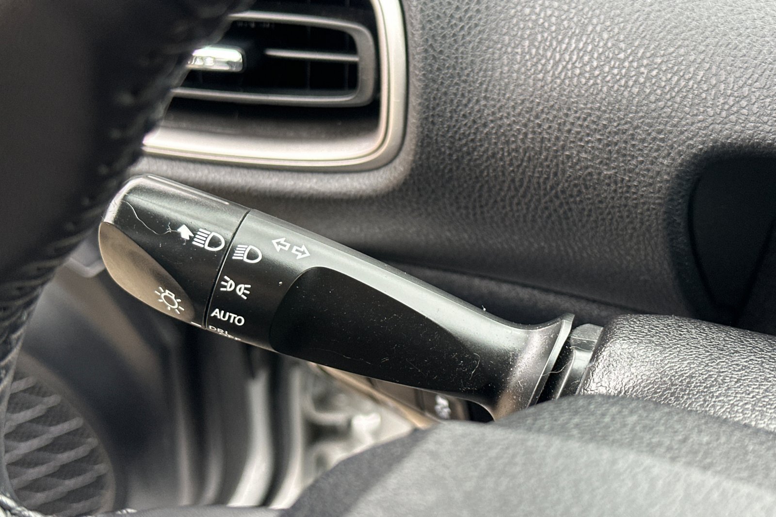 Certified 2022 Toyota Prius Prime XLE FWD image 38