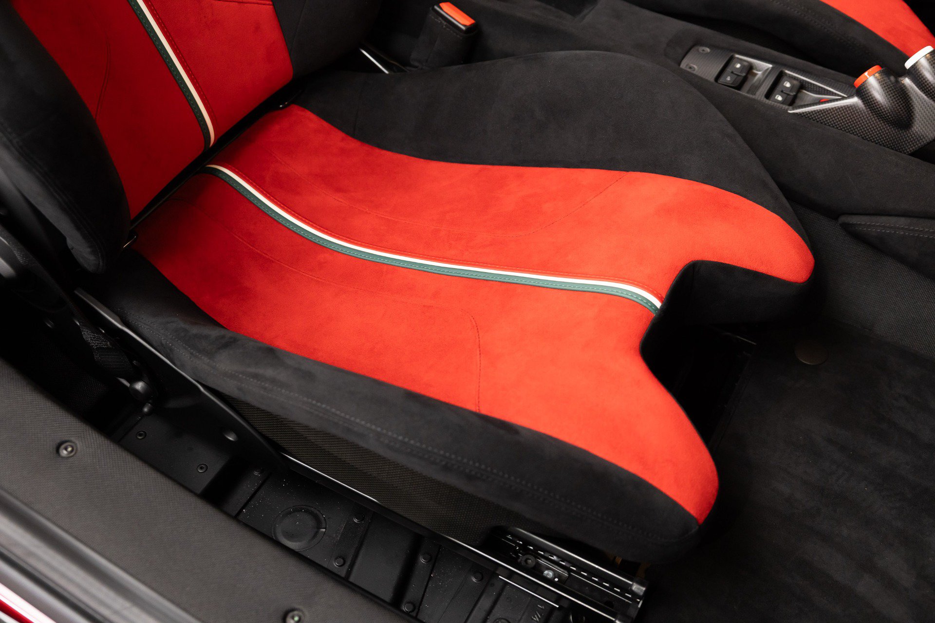 Certified 2020 Ferrari 488 Pista Spider RWD image 84