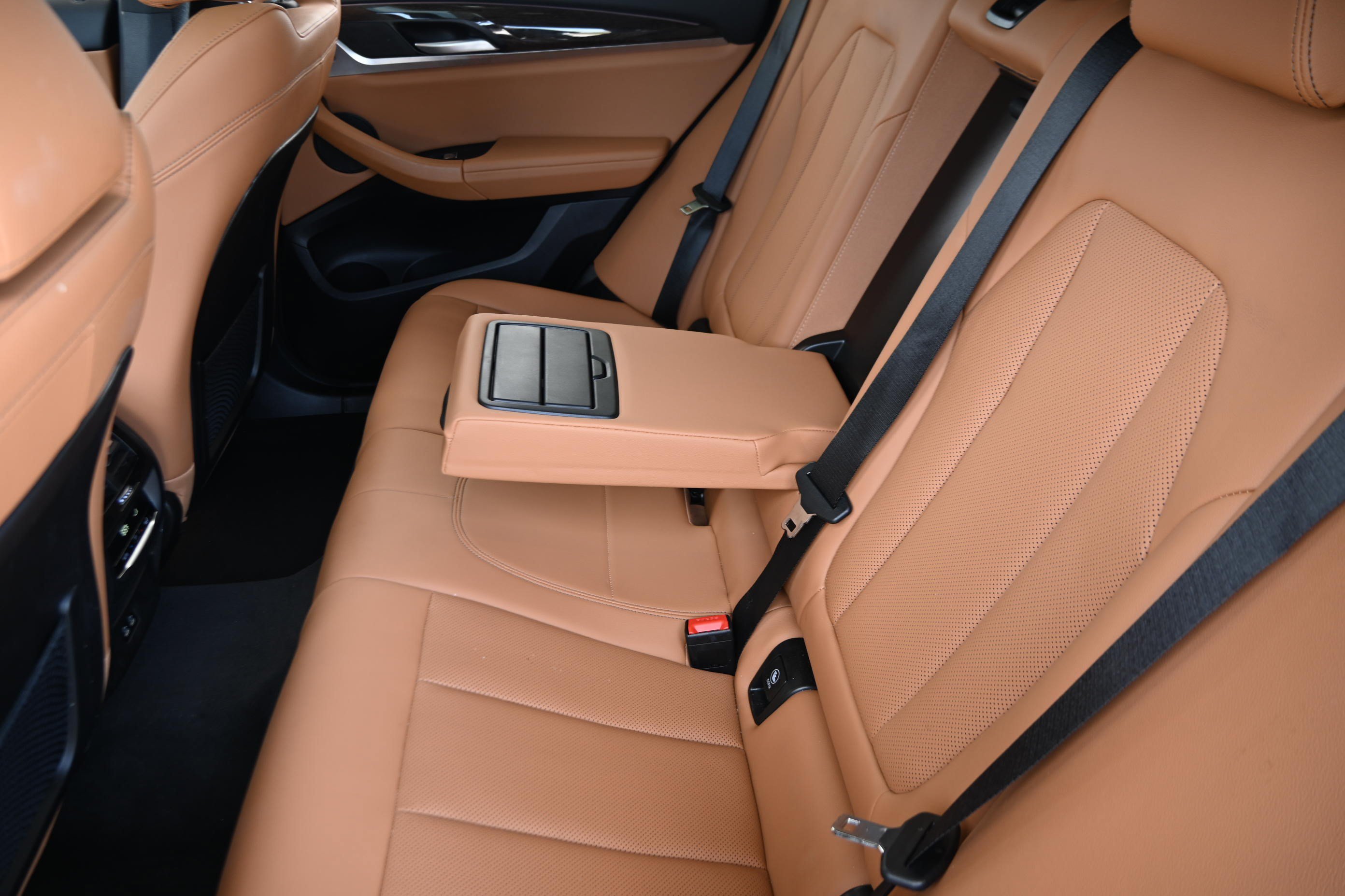 Certified 2025 BMW X4 xDrive30i AWD/4WD image 13