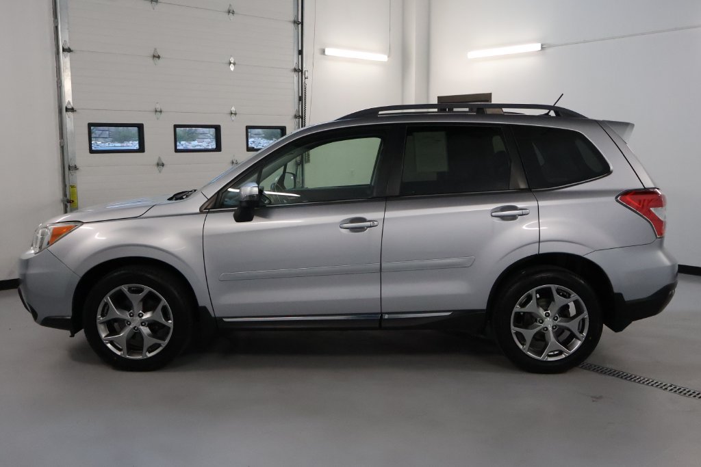 Used 2015 Subaru Forester 2.5i Touring AWD/4WD image 5