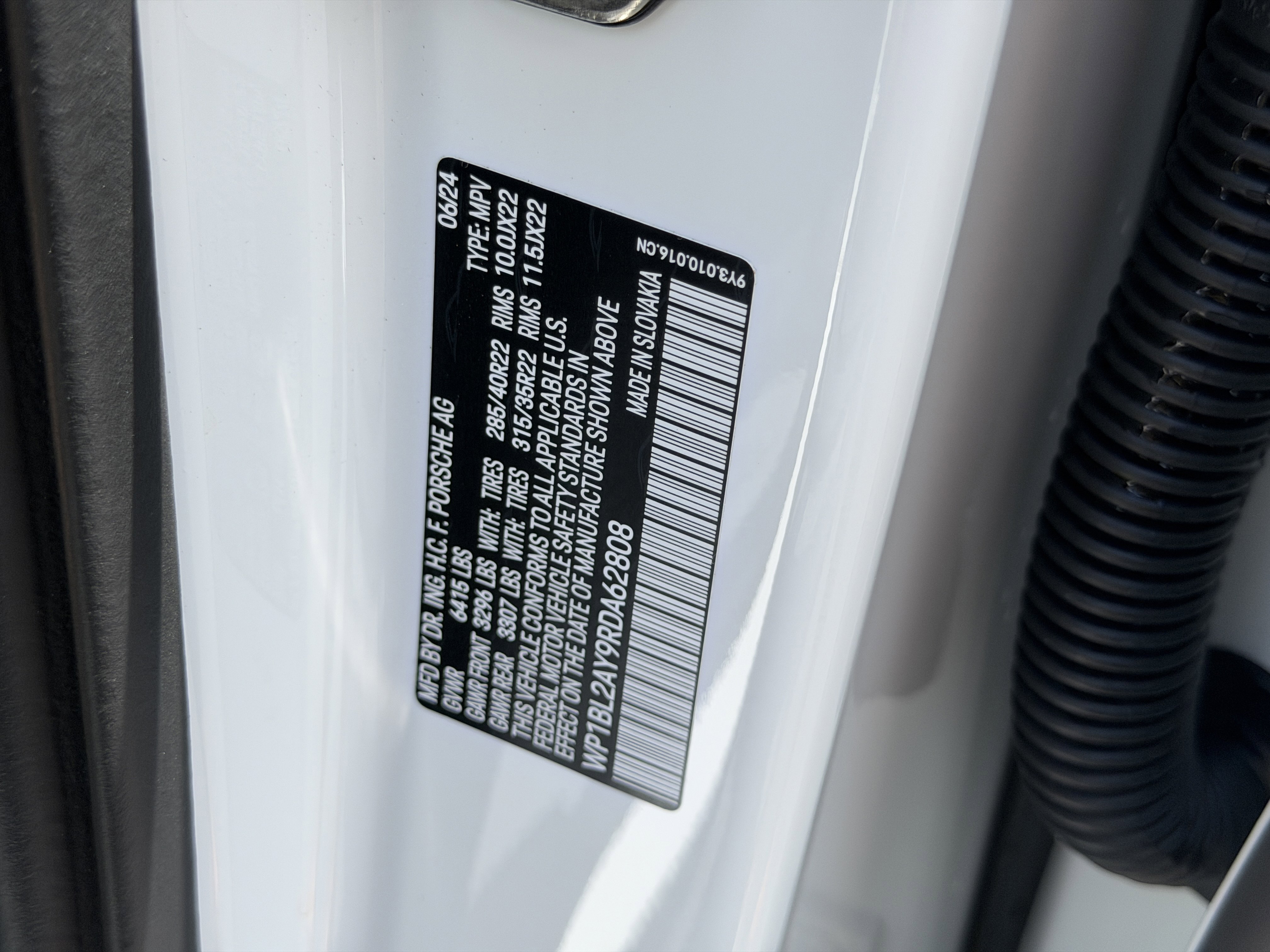 Certified 2024 Porsche Cayenne S AWD/4WD image 38