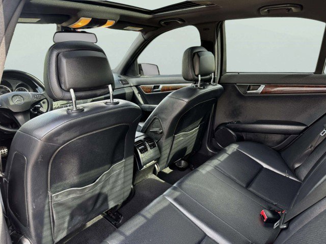 Used 2011 Mercedes-Benz C 300 Sport image 30