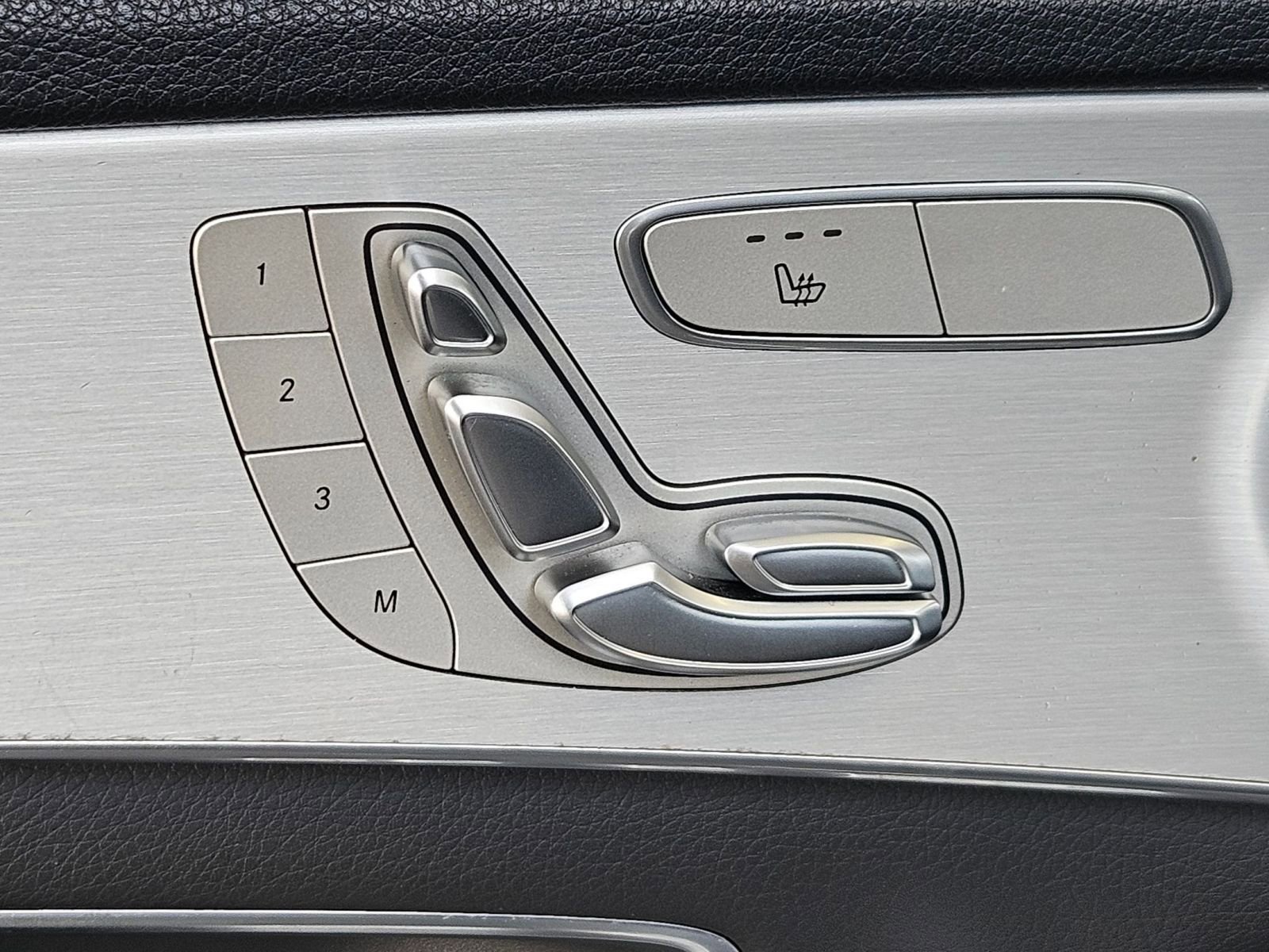 Used 2019 Mercedes-Benz C 300 Sedan image 21
