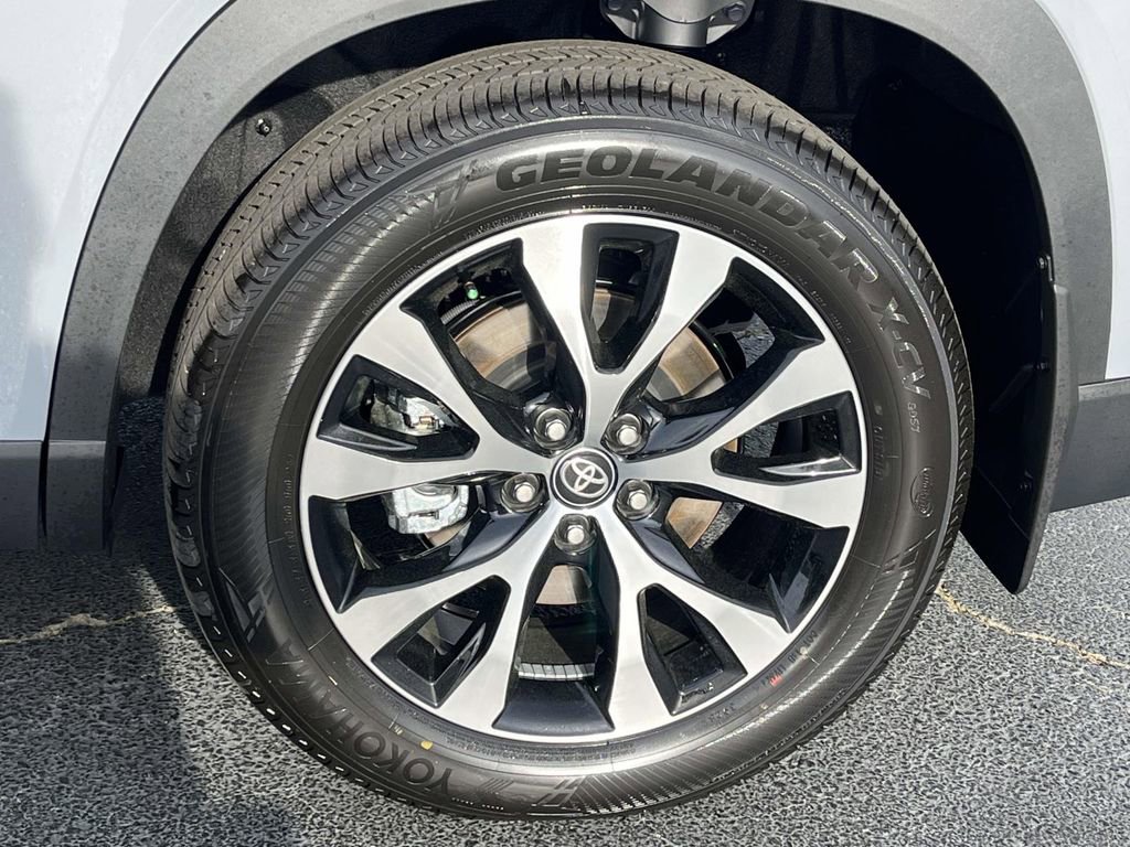 New 2026 Toyota Grand Highlander AWD Hybrid image 6